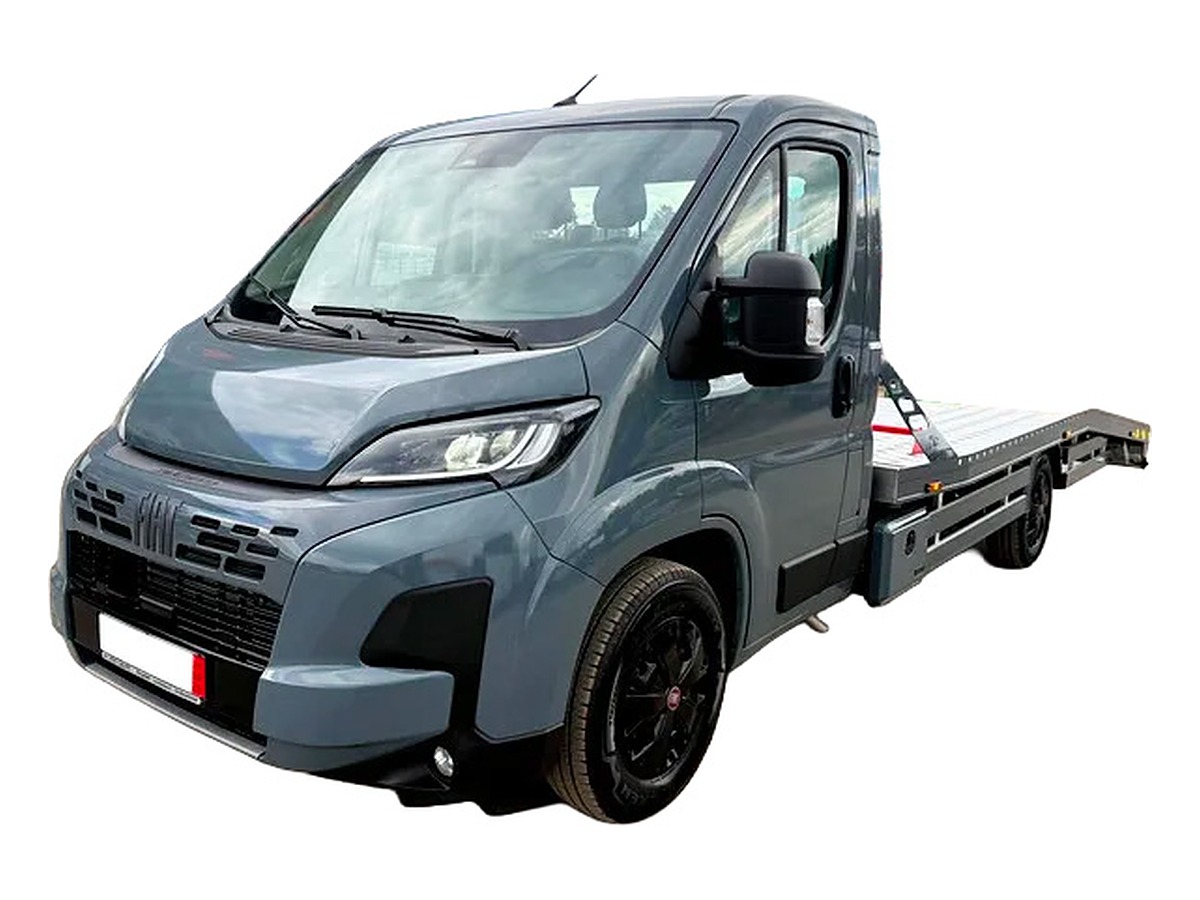 Fiat Ducato Heavy 180 autotransportér XXL – přední část a kabina