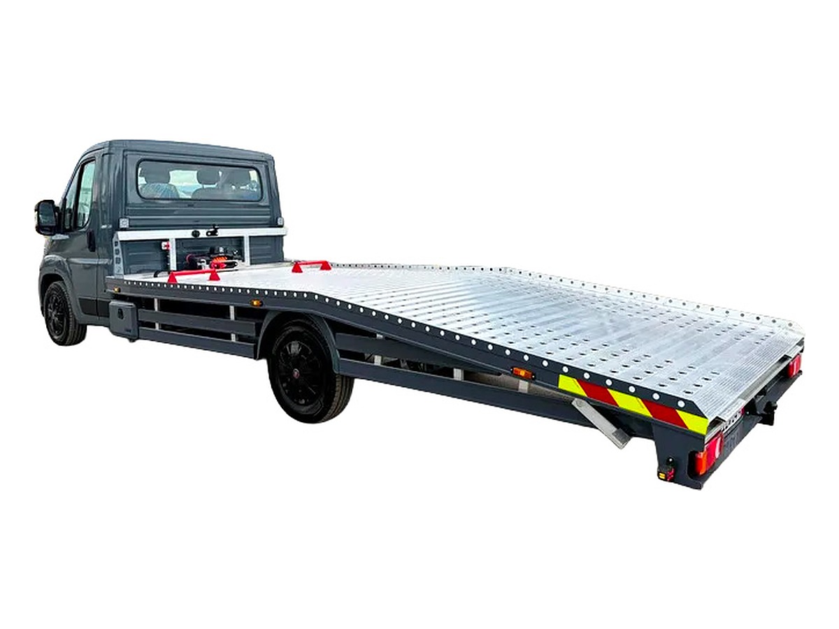 Fiat Ducato Heavy 180 autotransportér XXL – plošina s nájezdovými rampami